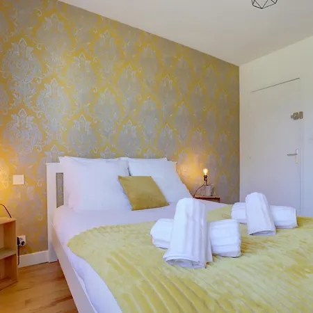 - L'intemporel - Parking - Centre - Wifi Apartment